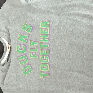 Homage Ducks Fly Together Mighty Ducks Men's Shirt. Size small.